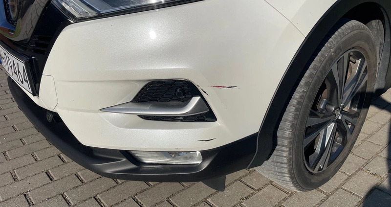Nissan Qashqai cena 61900 przebieg: 252025, rok produkcji 2018 z Łódź małe 67